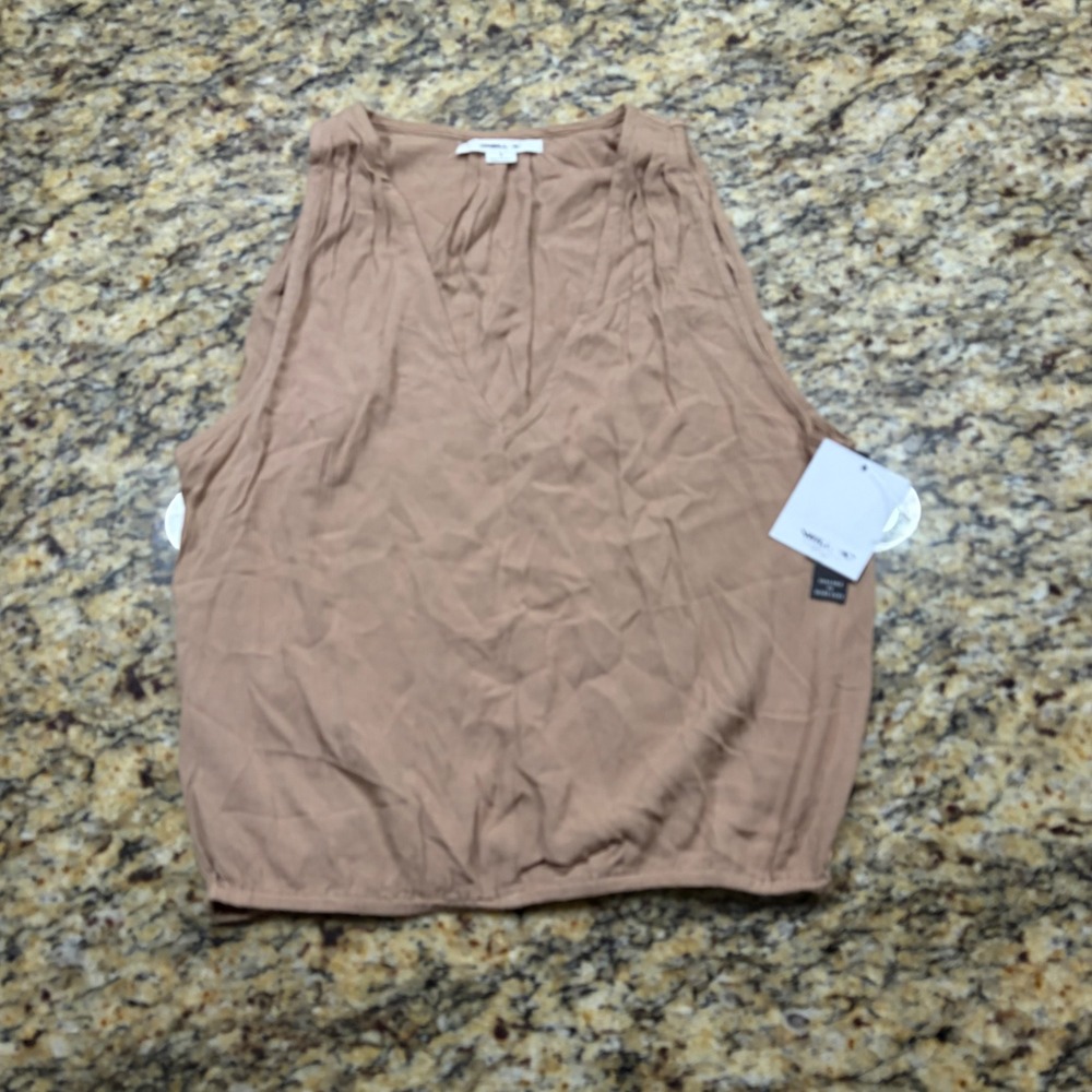 NEW ONeill Womens Tan V-Neck Sleeveless Blouse Elastic Hem Tank Top Small ws